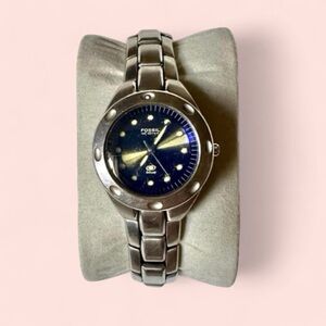 Vintage Fossil Silver and Blue Watch